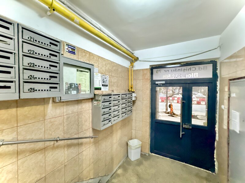 Chisinau 79, un 3 camere corect. Si extrem de interesant!